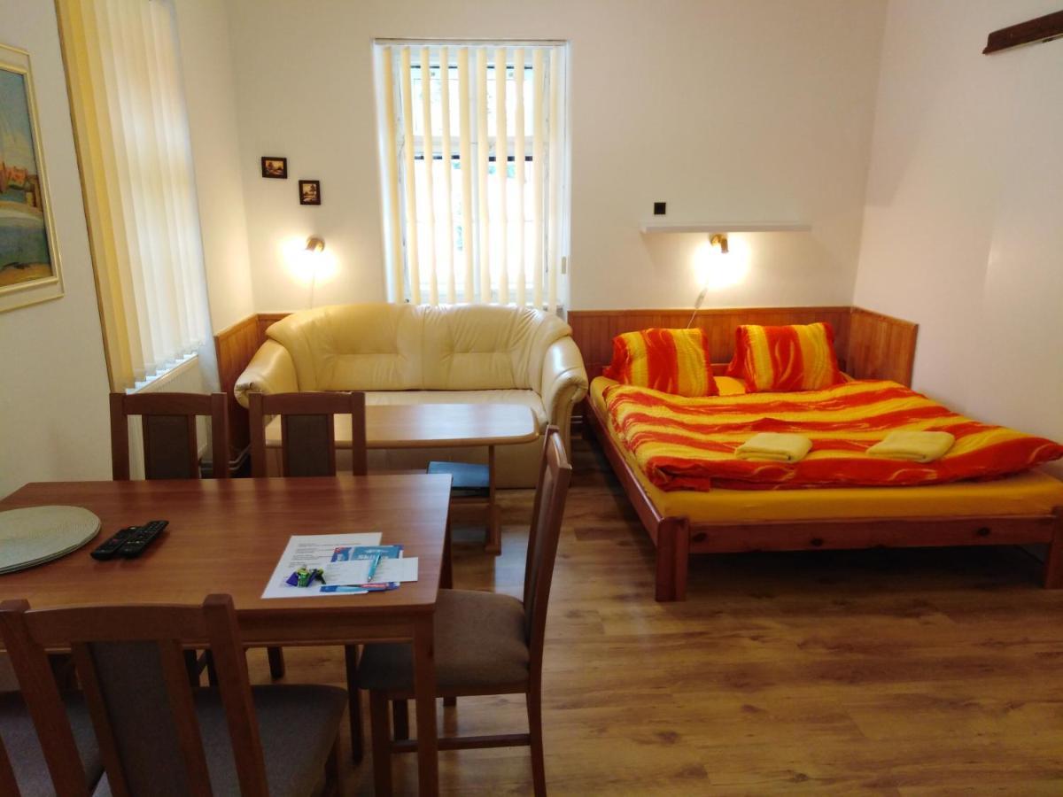 Apartmany Ilona 捷克布杰约维采 外观 照片